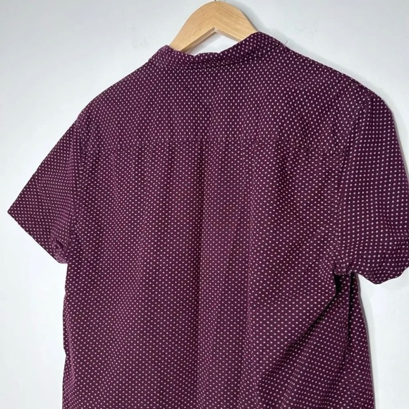 Forever 21 Men’s Button Down Short Sleeve Maroon Floral Print Large - Picture 5 of 5
